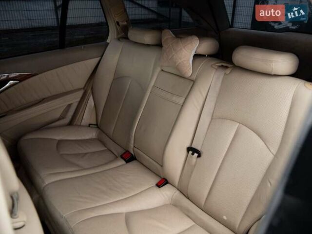 Синий Мерседес Е-Класс, объемом двигателя 3.2 л и пробегом 320 тыс. км за 6700 $, фото 13 на Automoto.ua