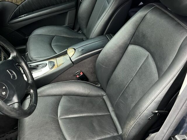 Синій Мерседес Е-Клас, об'ємом двигуна 3.2 л та пробігом 185 тис. км за 7400 $, фото 6 на Automoto.ua