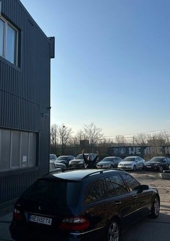 Синій Мерседес Е-Клас, об'ємом двигуна 4.97 л та пробігом 300 тис. км за 3750 $, фото 3 на Automoto.ua