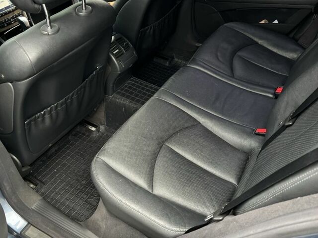 Синій Мерседес Е-Клас, об'ємом двигуна 3.2 л та пробігом 185 тис. км за 7400 $, фото 9 на Automoto.ua