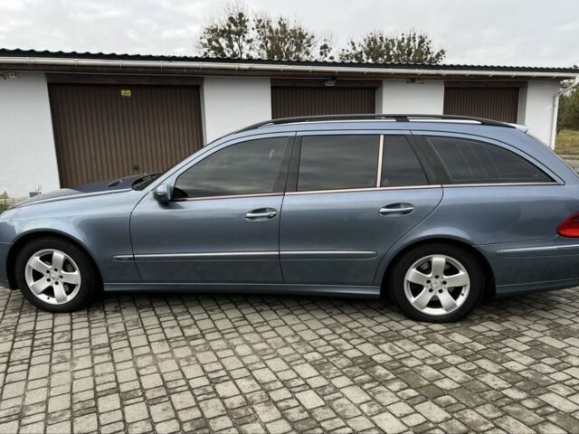 Синій Мерседес Е-Клас, об'ємом двигуна 3.2 л та пробігом 185 тис. км за 7400 $, фото 1 на Automoto.ua