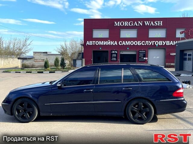 Синій Мерседес Е-Клас, об'ємом двигуна 5 л та пробігом 338 тис. км за 7000 $, фото 7 на Automoto.ua