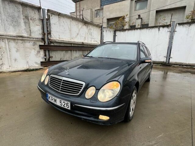 Синій Мерседес Е-Клас, об'ємом двигуна 3.2 л та пробігом 3 тис. км за 2500 $, фото 2 на Automoto.ua