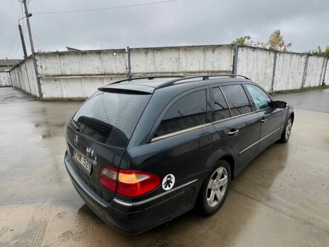 Синій Мерседес Е-Клас, об'ємом двигуна 3.2 л та пробігом 3 тис. км за 2500 $, фото 6 на Automoto.ua