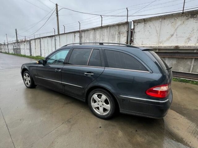 Синій Мерседес Е-Клас, об'ємом двигуна 3.2 л та пробігом 3 тис. км за 2500 $, фото 5 на Automoto.ua