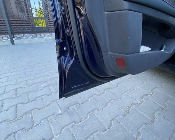 Синій Мерседес Е-Клас, об'ємом двигуна 2.1 л та пробігом 371 тис. км за 7100 $, фото 11 на Automoto.ua
