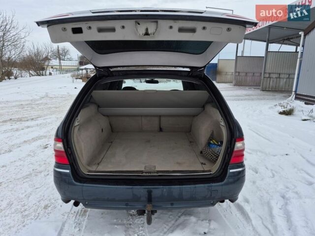 Синий Мерседес Е-Класс, объемом двигателя 3 л и пробегом 418 тыс. км за 6500 $, фото 12 на Automoto.ua