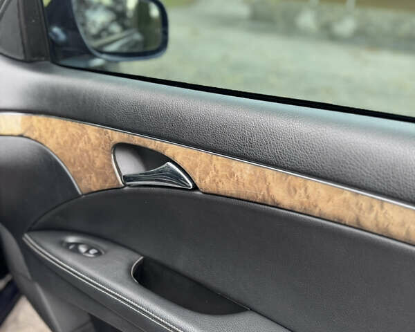 Синій Мерседес Е-Клас, об'ємом двигуна 3 л та пробігом 365 тис. км за 7750 $, фото 20 на Automoto.ua