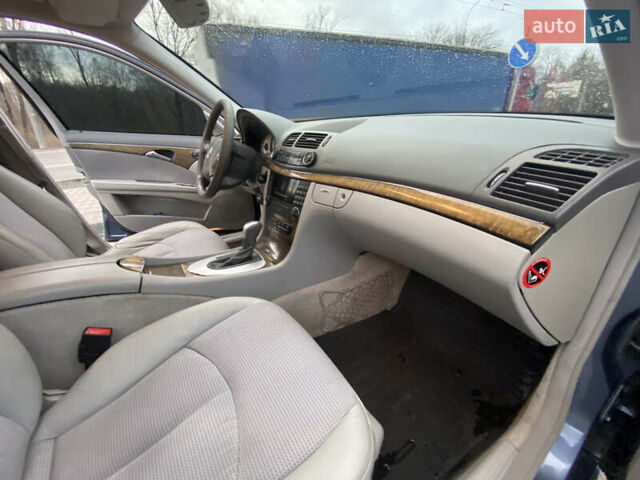 Синий Мерседес Е-Класс, объемом двигателя 3 л и пробегом 260 тыс. км за 9500 $, фото 9 на Automoto.ua