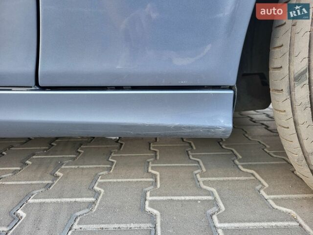 Синій Мерседес Е-Клас, об'ємом двигуна 2.99 л та пробігом 325 тис. км за 8300 $, фото 26 на Automoto.ua