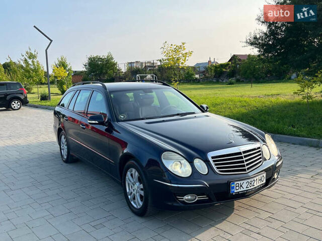 Синій Мерседес Е-Клас, об'ємом двигуна 3 л та пробігом 286 тис. км за 8800 $, фото 1 на Automoto.ua