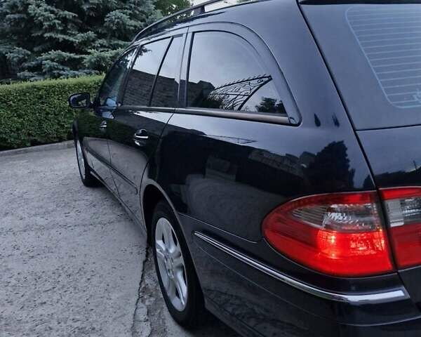 Синий Мерседес Е-Класс, объемом двигателя 1.8 л и пробегом 160 тыс. км за 8200 $, фото 5 на Automoto.ua