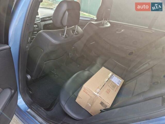 Синий Мерседес Е-Класс, объемом двигателя 2.14 л и пробегом 322 тыс. км за 14000 $, фото 4 на Automoto.ua