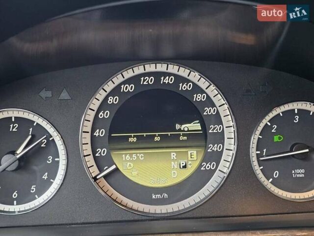 Мерседес Е-Клас 2012 у Львові на Automoto.ua Синій Мерседес Е-Клас, об'ємом двигуна 2.2 л та пробігом 350 тис. км за 14999 $, фото 26 на Automoto.ua