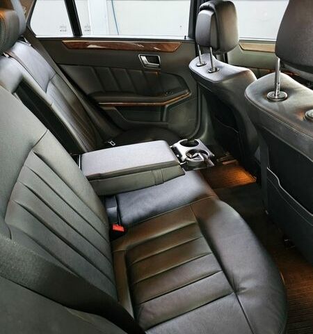 Синій Мерседес Е-Клас, об'ємом двигуна 2.14 л та пробігом 350 тис. км за 11999 $, фото 24 на Automoto.ua