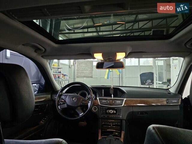 Мерседес Е-Клас 2012 у Львові на Automoto.ua Синій Мерседес Е-Клас, об'ємом двигуна 2.2 л та пробігом 350 тис. км за 14999 $, фото 10 на Automoto.ua