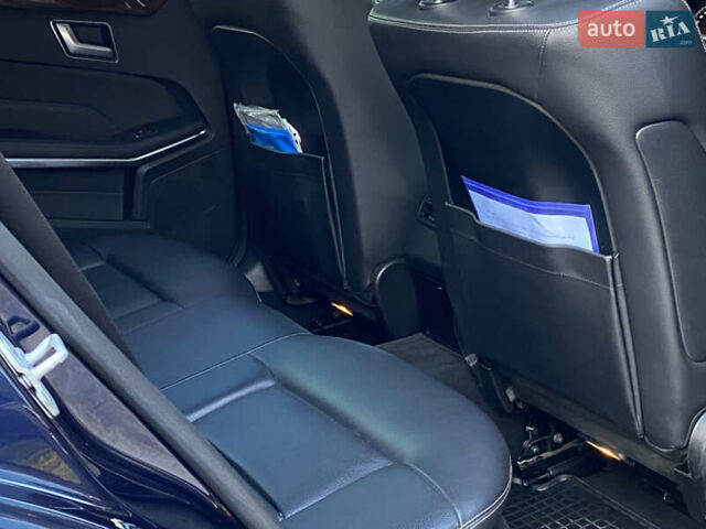 Синий Мерседес Е-Класс, объемом двигателя 2.1 л и пробегом 245 тыс. км за 18500 $, фото 16 на Automoto.ua