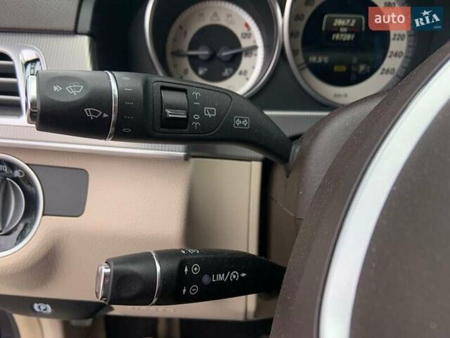 Синий Мерседес Е-Класс, объемом двигателя 2.14 л и пробегом 197 тыс. км за 17990 $, фото 16 на Automoto.ua