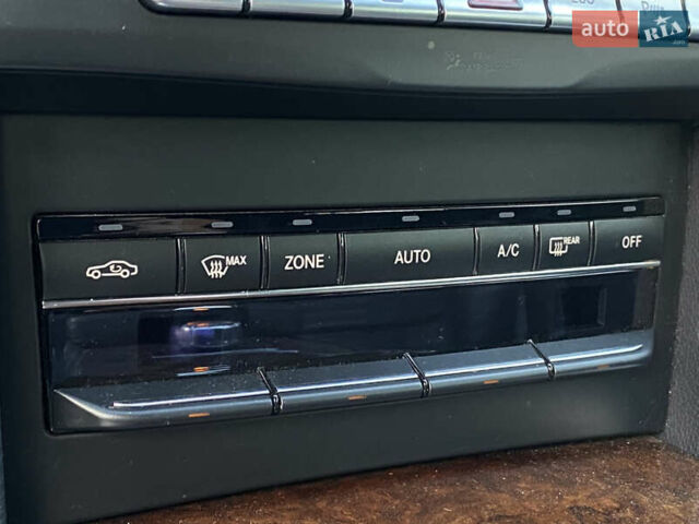 Синий Мерседес Е-Класс, объемом двигателя 2.1 л и пробегом 245 тыс. км за 18500 $, фото 26 на Automoto.ua