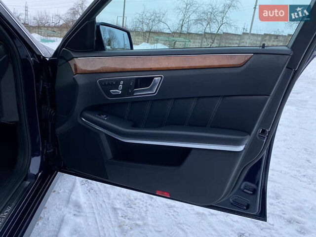 Синій Мерседес Е-Клас, об'ємом двигуна 2.14 л та пробігом 333 тис. км за 15500 $, фото 15 на Automoto.ua