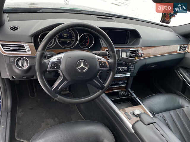 Синій Мерседес Е-Клас, об'ємом двигуна 2.14 л та пробігом 333 тис. км за 15500 $, фото 12 на Automoto.ua
