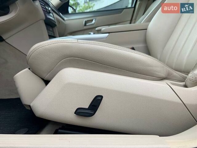 Синий Мерседес Е-Класс, объемом двигателя 2.14 л и пробегом 197 тыс. км за 17990 $, фото 15 на Automoto.ua