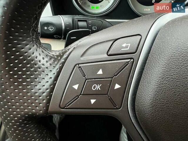 Синий Мерседес Е-Класс, объемом двигателя 2.14 л и пробегом 197 тыс. км за 16990 $, фото 15 на Automoto.ua