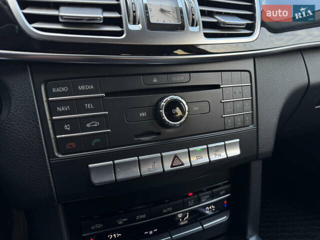 Синій Мерседес Е-Клас, об'ємом двигуна 2.2 л та пробігом 220 тис. км за 15700 $, фото 27 на Automoto.ua