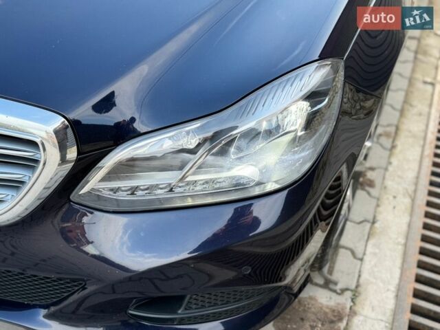 Синий Мерседес Е-Класс, объемом двигателя 2.14 л и пробегом 225 тыс. км за 14700 $, фото 30 на Automoto.ua