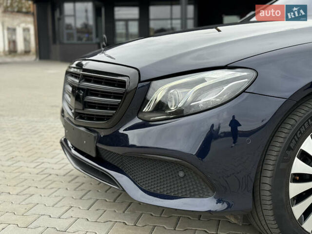 Синій Мерседес Е-Клас, об'ємом двигуна 2 л та пробігом 321 тис. км за 20999 $, фото 13 на Automoto.ua