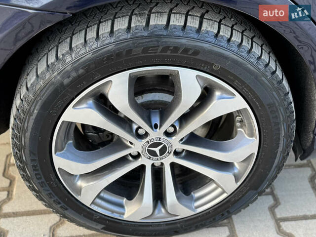 Синий Мерседес Е-Класс, объемом двигателя 2.2 л и пробегом 220 тыс. км за 12999 $, фото 10 на Automoto.ua