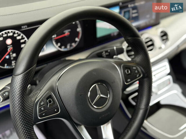 Синій Мерседес Е-Клас, об'ємом двигуна 2 л та пробігом 321 тис. км за 20999 $, фото 44 на Automoto.ua