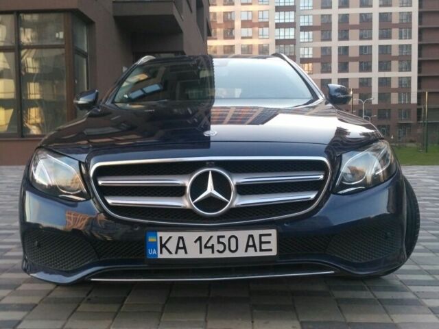 Синий Мерседес Е-Класс, объемом двигателя 2 л и пробегом 333 тыс. км за 17000 $, фото 7 на Automoto.ua