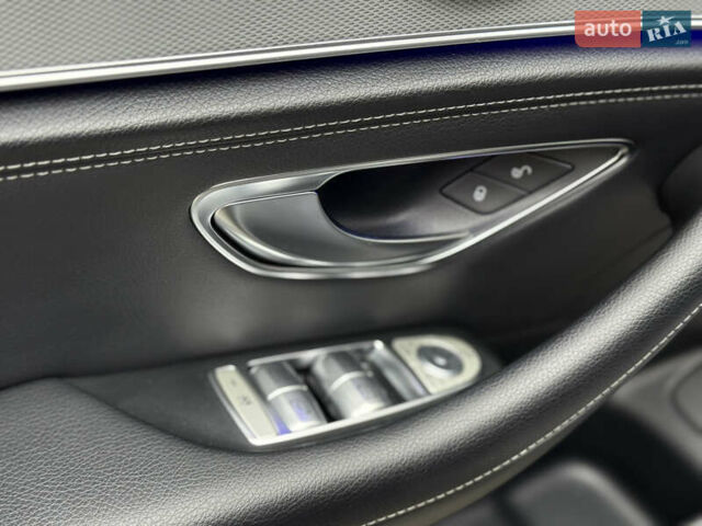 Синий Мерседес Е-Класс, объемом двигателя 1.95 л и пробегом 321 тыс. км за 19700 $, фото 42 на Automoto.ua