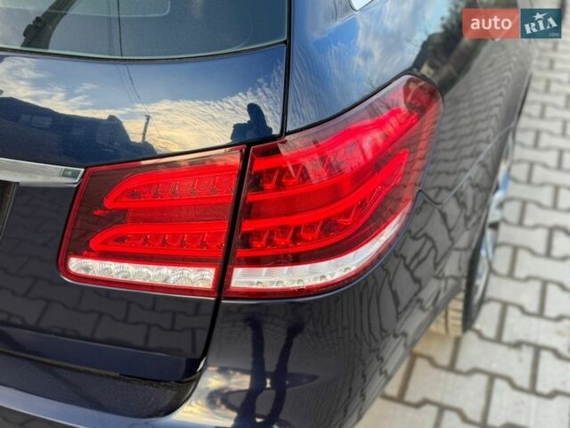 Синий Мерседес Е-Класс, объемом двигателя 2.14 л и пробегом 225 тыс. км за 14700 $, фото 29 на Automoto.ua