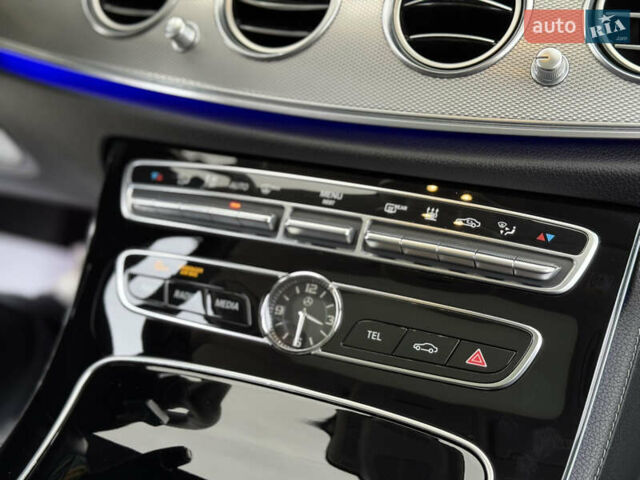 Синій Мерседес Е-Клас, об'ємом двигуна 2 л та пробігом 321 тис. км за 20999 $, фото 22 на Automoto.ua