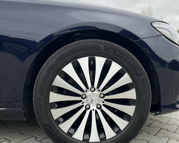 Синій Мерседес Е-Клас, об'ємом двигуна 2 л та пробігом 321 тис. км за 20999 $, фото 57 на Automoto.ua