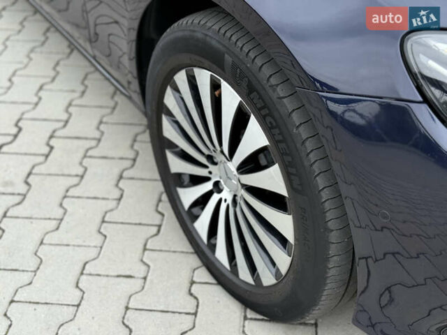 Синий Мерседес Е-Класс, объемом двигателя 1.95 л и пробегом 321 тыс. км за 19700 $, фото 16 на Automoto.ua