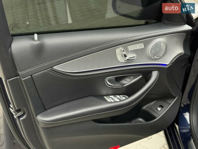 Синій Мерседес Е-Клас, об'ємом двигуна 2 л та пробігом 321 тис. км за 20999 $, фото 41 на Automoto.ua