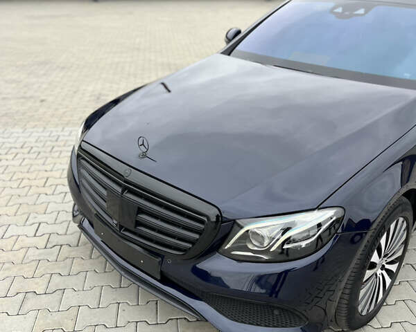 Синій Мерседес Е-Клас, об'ємом двигуна 2 л та пробігом 321 тис. км за 20999 $, фото 51 на Automoto.ua