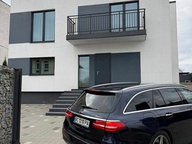 Синій Мерседес Е-Клас, об'ємом двигуна 3 л та пробігом 179 тис. км за 22900 $, фото 4 на Automoto.ua