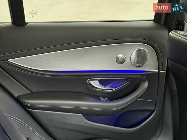 Синий Мерседес Е-Класс, объемом двигателя 1.95 л и пробегом 321 тыс. км за 21500 $, фото 35 на Automoto.ua