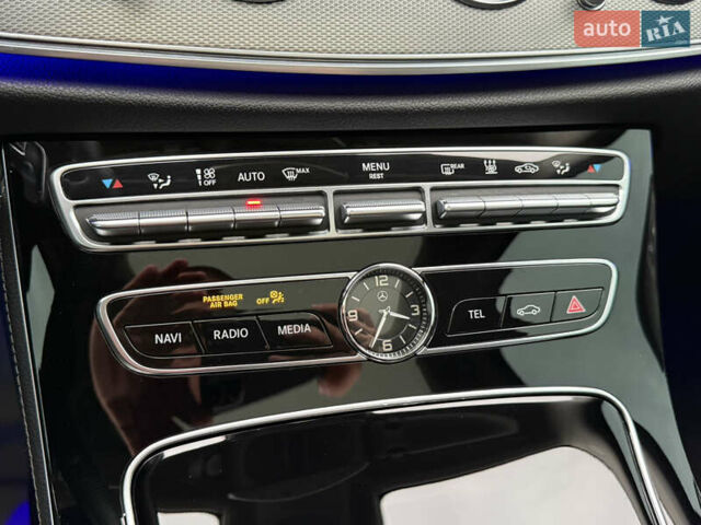 Синій Мерседес Е-Клас, об'ємом двигуна 2 л та пробігом 321 тис. км за 20999 $, фото 50 на Automoto.ua