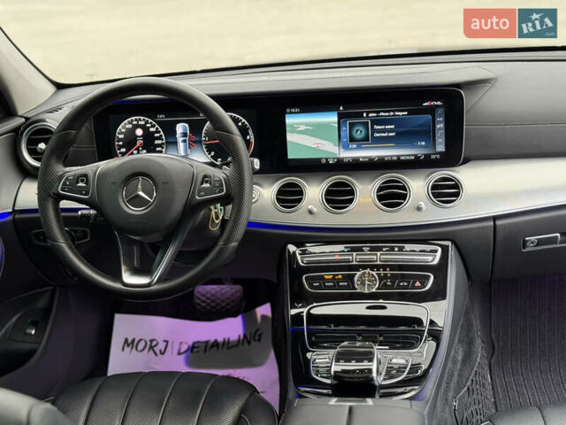 Синій Мерседес Е-Клас, об'ємом двигуна 2 л та пробігом 321 тис. км за 20999 $, фото 31 на Automoto.ua