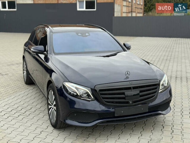 Синий Мерседес Е-Класс, объемом двигателя 1.95 л и пробегом 321 тыс. км за 21500 $, фото 3 на Automoto.ua