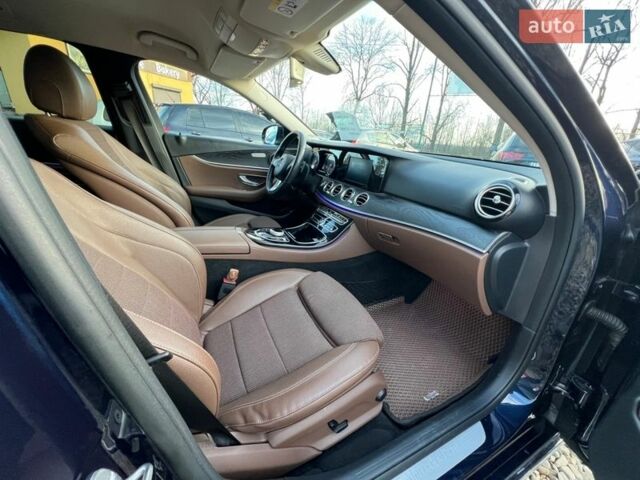 Синій Мерседес Е-Клас, об'ємом двигуна 1.95 л та пробігом 470 тис. км за 19999 $, фото 15 на Automoto.ua