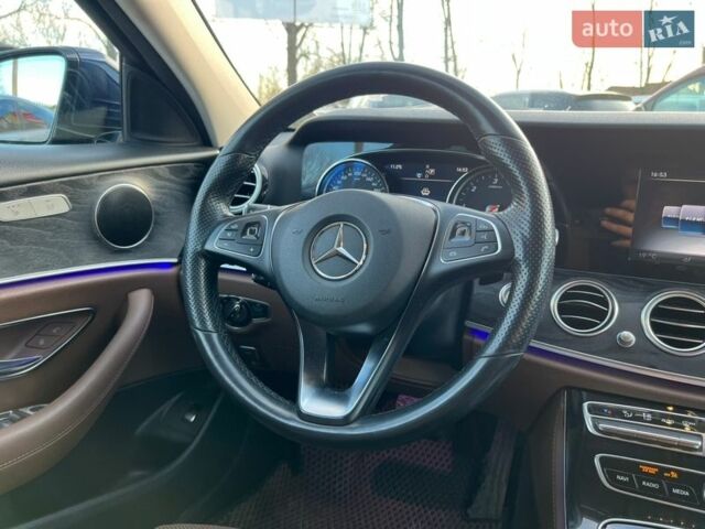 Синій Мерседес Е-Клас, об'ємом двигуна 1.95 л та пробігом 470 тис. км за 19999 $, фото 22 на Automoto.ua