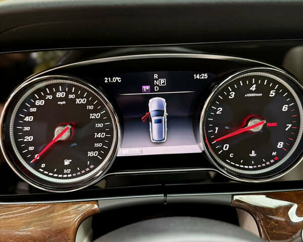 Мерседес Е-Класс 2017 в Львове на Automoto.ua Синий Мерседес Е-Класс, объемом двигателя 3 л и пробегом 120 тыс. км за 28000 $, фото 10 на Automoto.ua