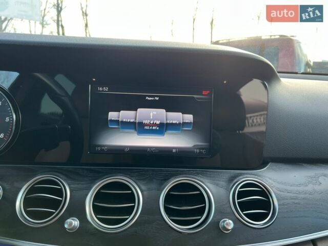 Синій Мерседес Е-Клас, об'ємом двигуна 1.95 л та пробігом 470 тис. км за 19999 $, фото 20 на Automoto.ua