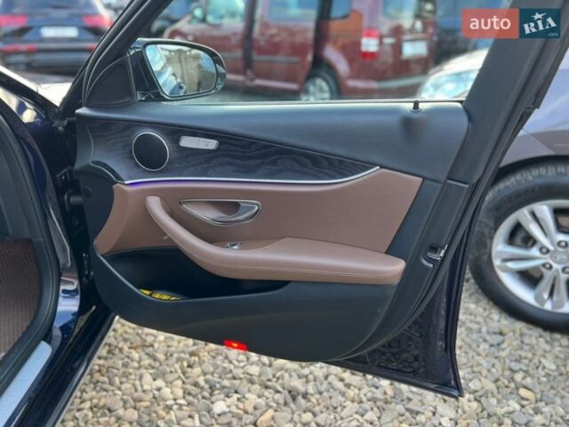 Синій Мерседес Е-Клас, об'ємом двигуна 1.95 л та пробігом 470 тис. км за 19999 $, фото 14 на Automoto.ua